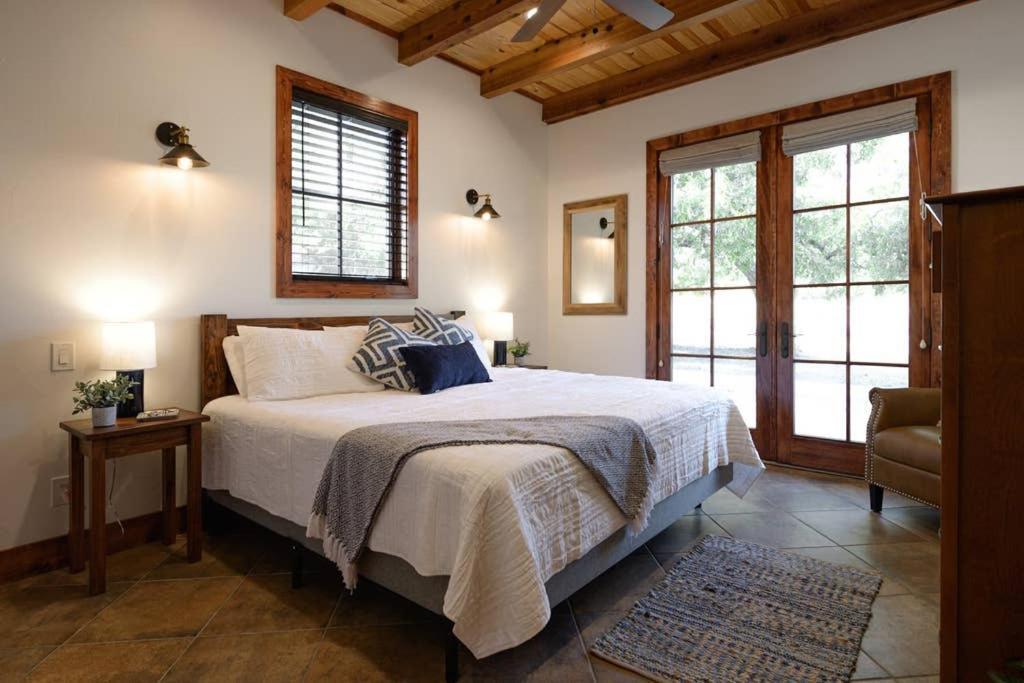 Little Dutch Cabin #1 - 12 Min To Magnolia-Baylor Bellmead المظهر الخارجي الصورة